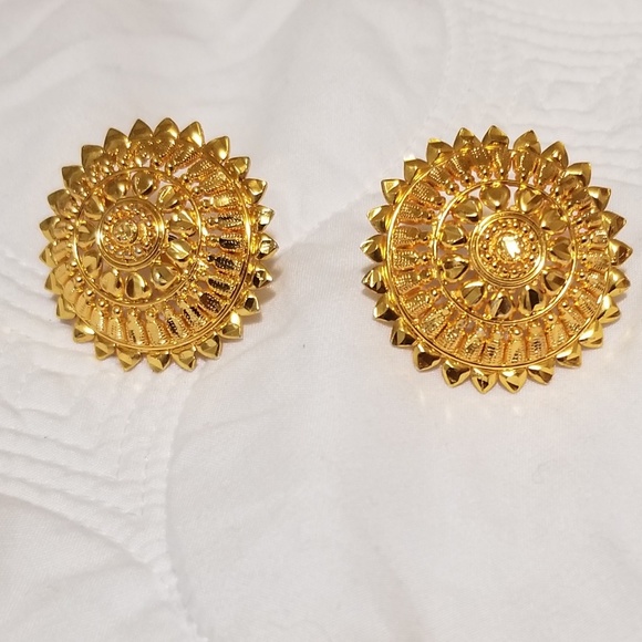 Jewelry - Gold plated Indian gold earrings
